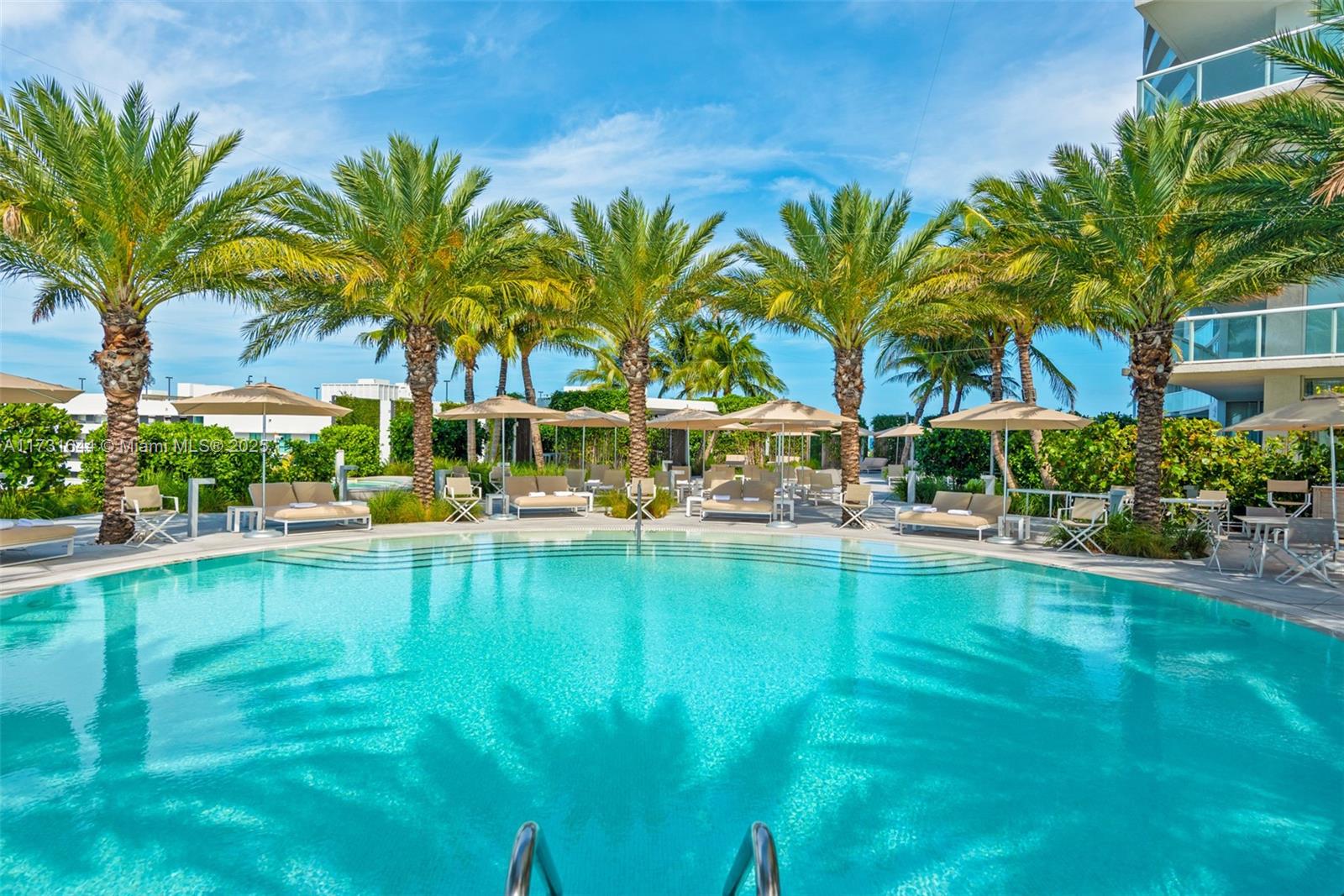 450 Alton Rd #3010, Miami Beach FL 33139