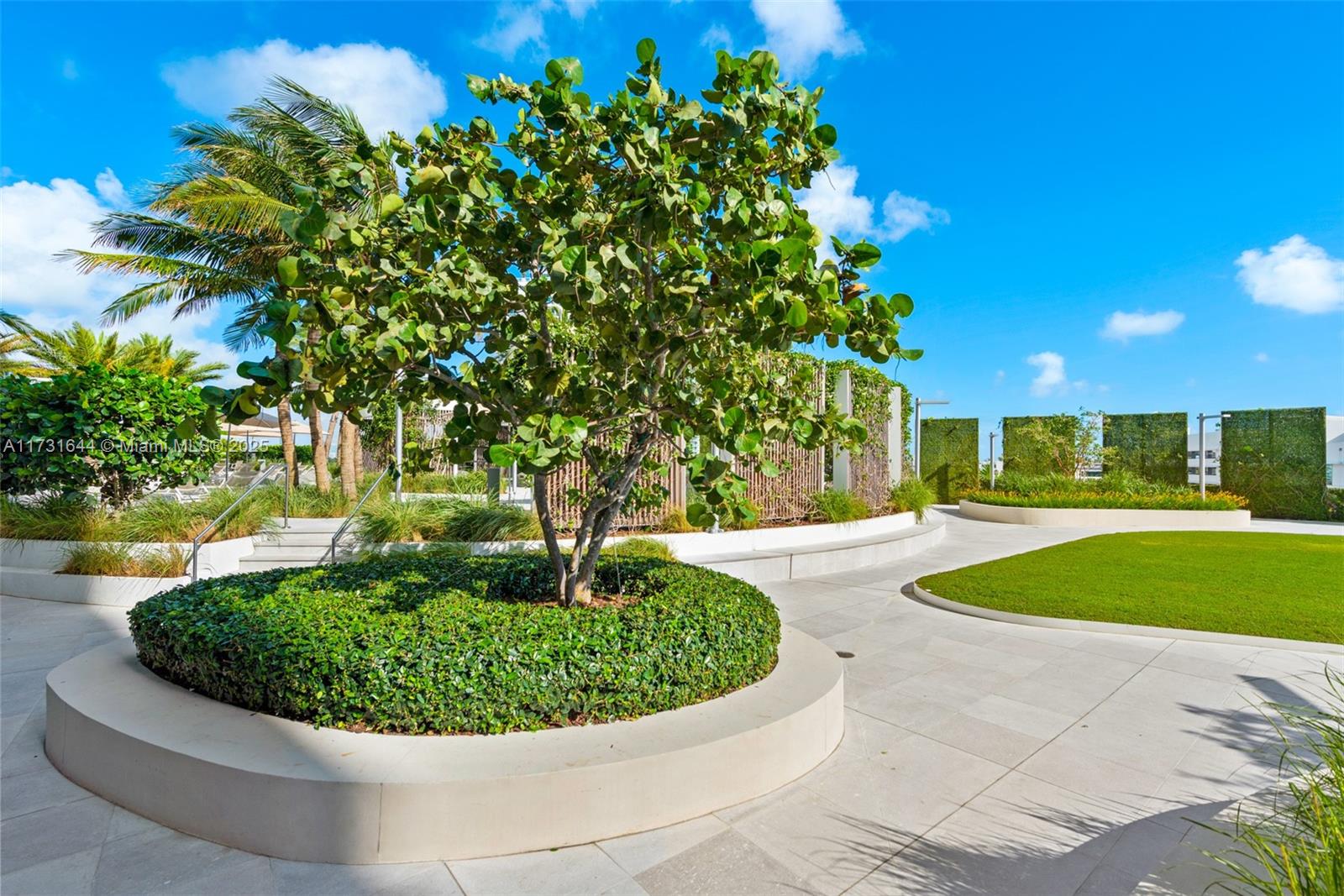 450 Alton Rd #3010, Miami Beach FL 33139
