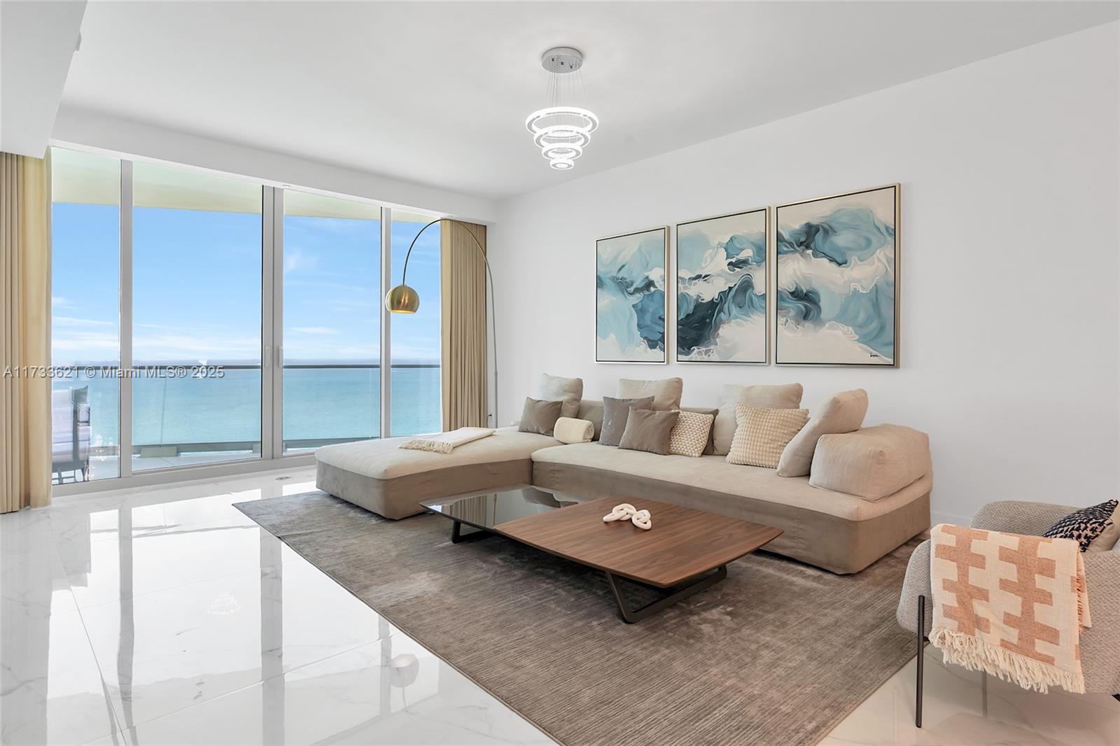 Apartamento para Alugar em Sunny Isles Beach, FL