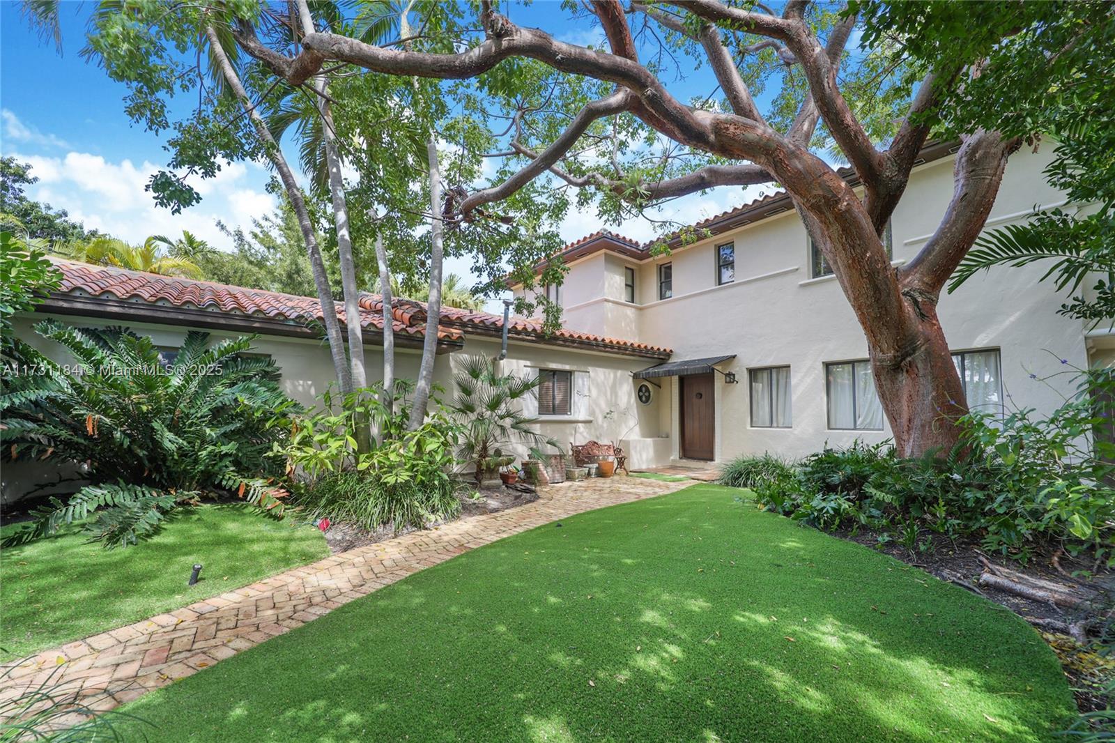 6121 La Gorce Dr, Miami Beach, Florida image 1