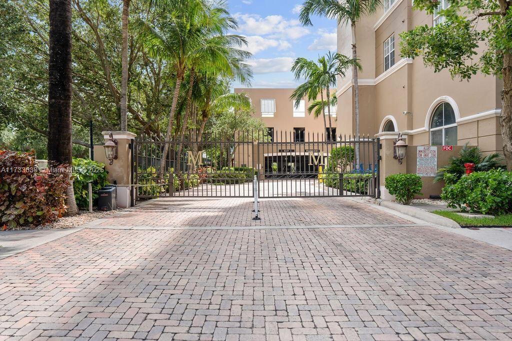 Residential, West Palm Beach, Florida image 12