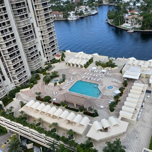 20185 E Country Club Dr #2101, Aventura, Florida image 2