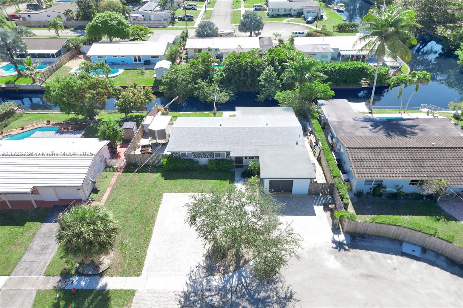 2720 SW 19th Street, Fort Lauderdale, Florida image 3