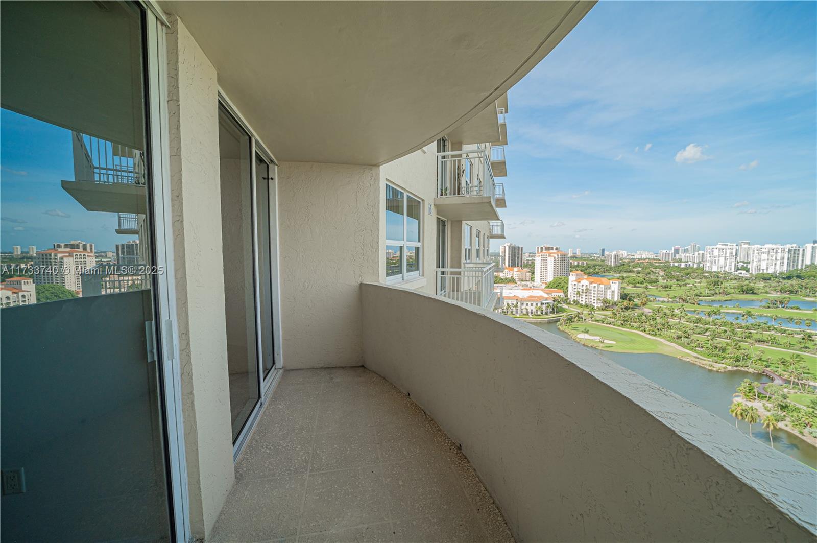 19501 W Country Club Dr #2201, Aventura, Florida image 18