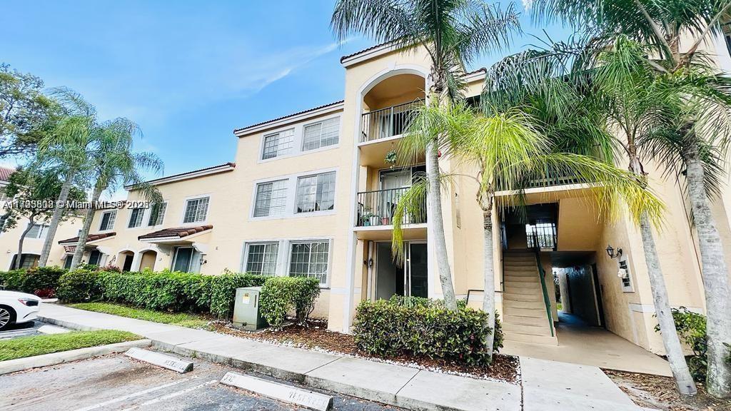 1749 Village Blvd Unit 304, West Palm Beach, Florida 33409