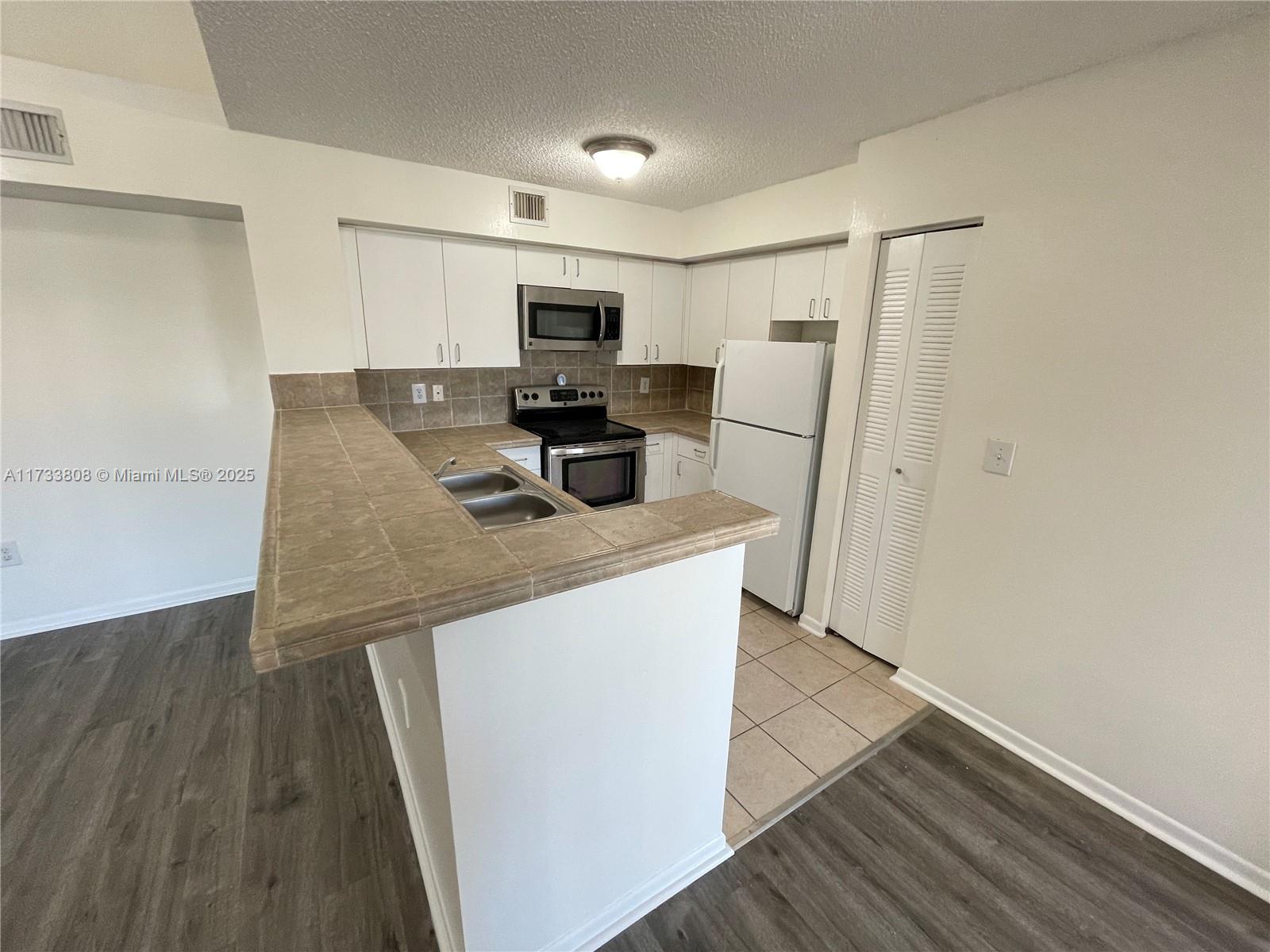 1749 Village Blvd #304, West Palm Beach, Florida image 10