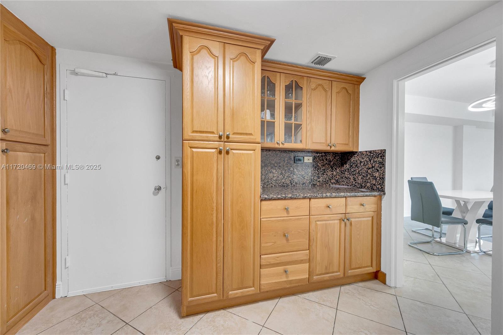 Listing Photo 28