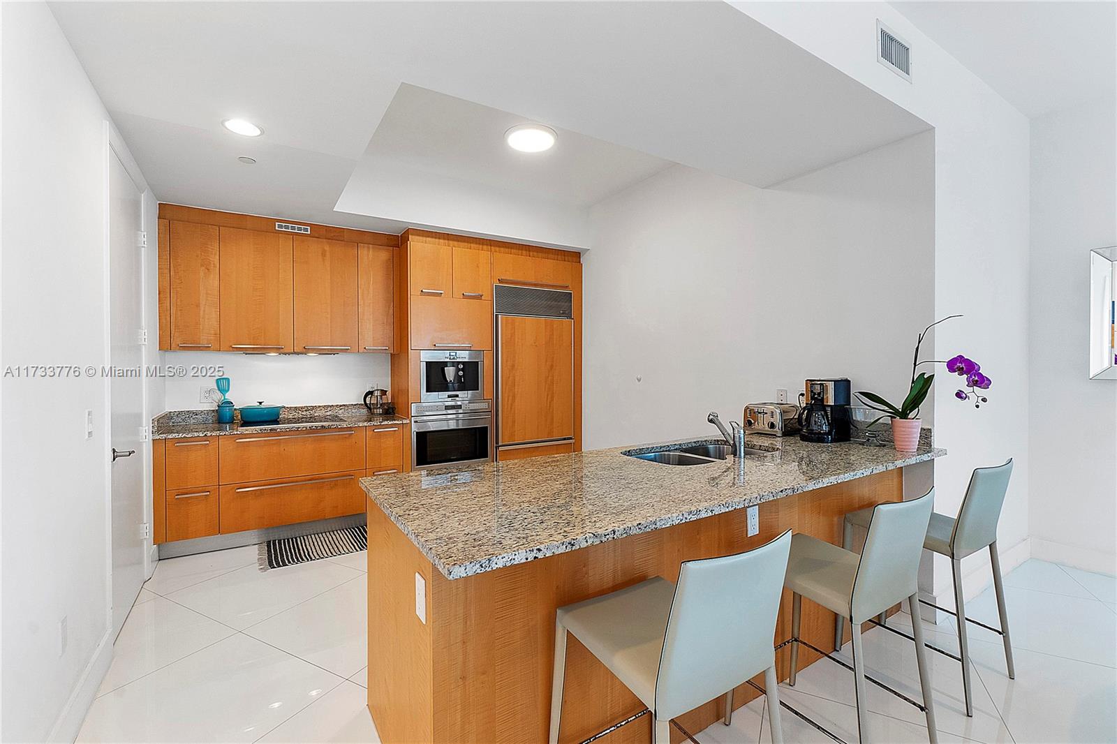 15811 Collins Ave #2107, Sunny Isles Beach FL 33160