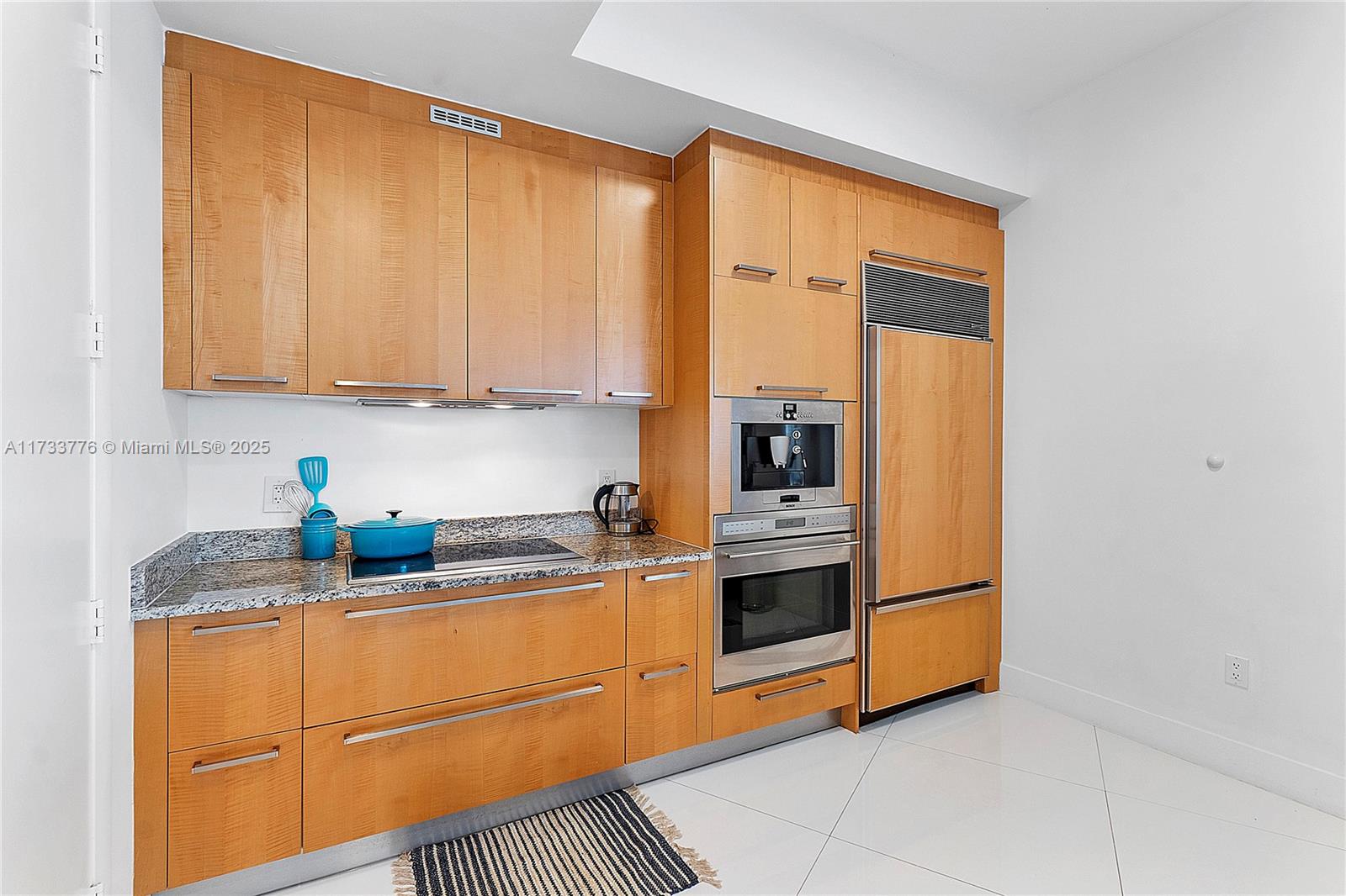 15811 Collins Ave #2107, Sunny Isles Beach FL 33160