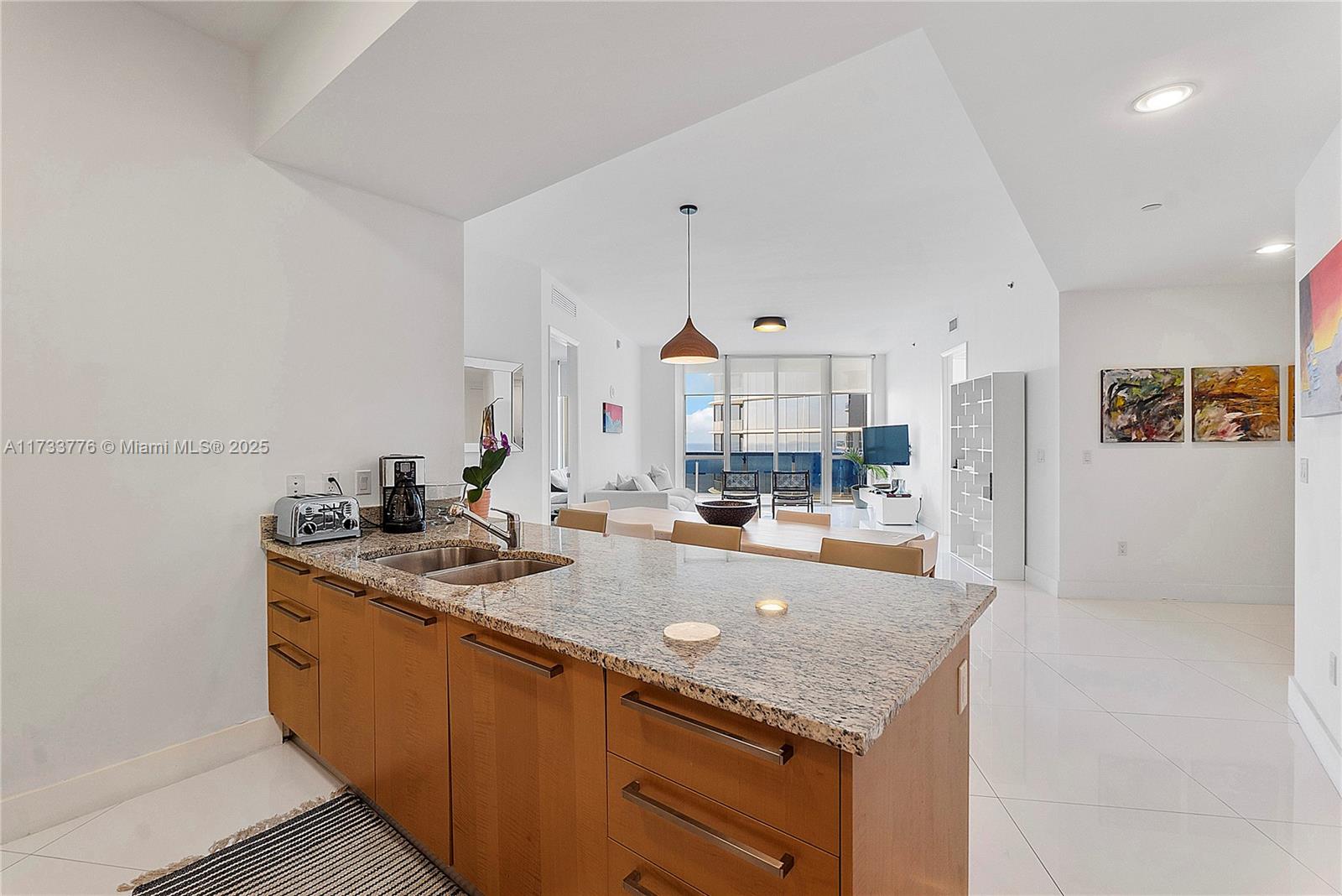 15811 Collins Ave #2107, Sunny Isles Beach FL 33160