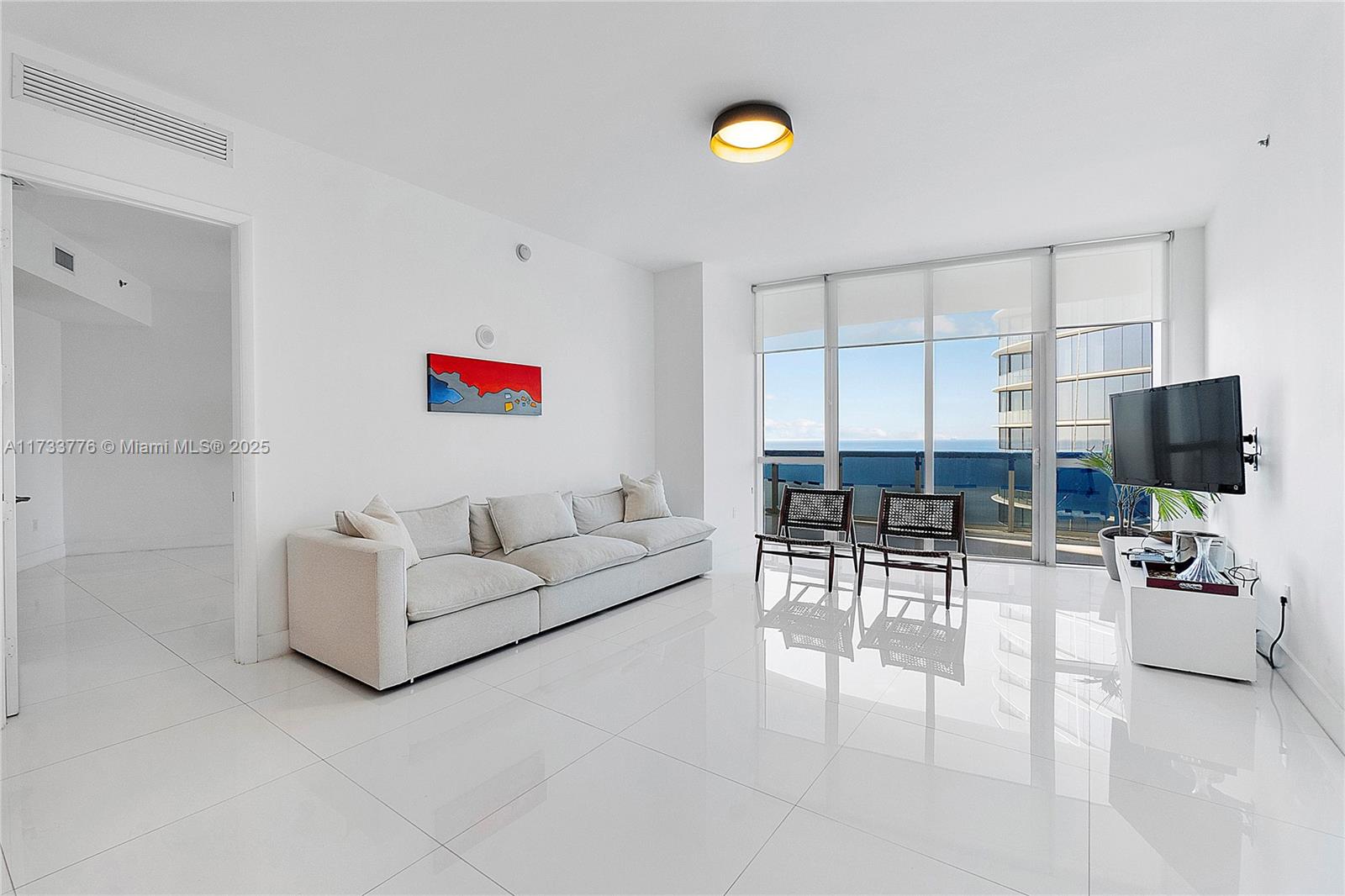 15811 Collins Ave #2107, Sunny Isles Beach FL 33160