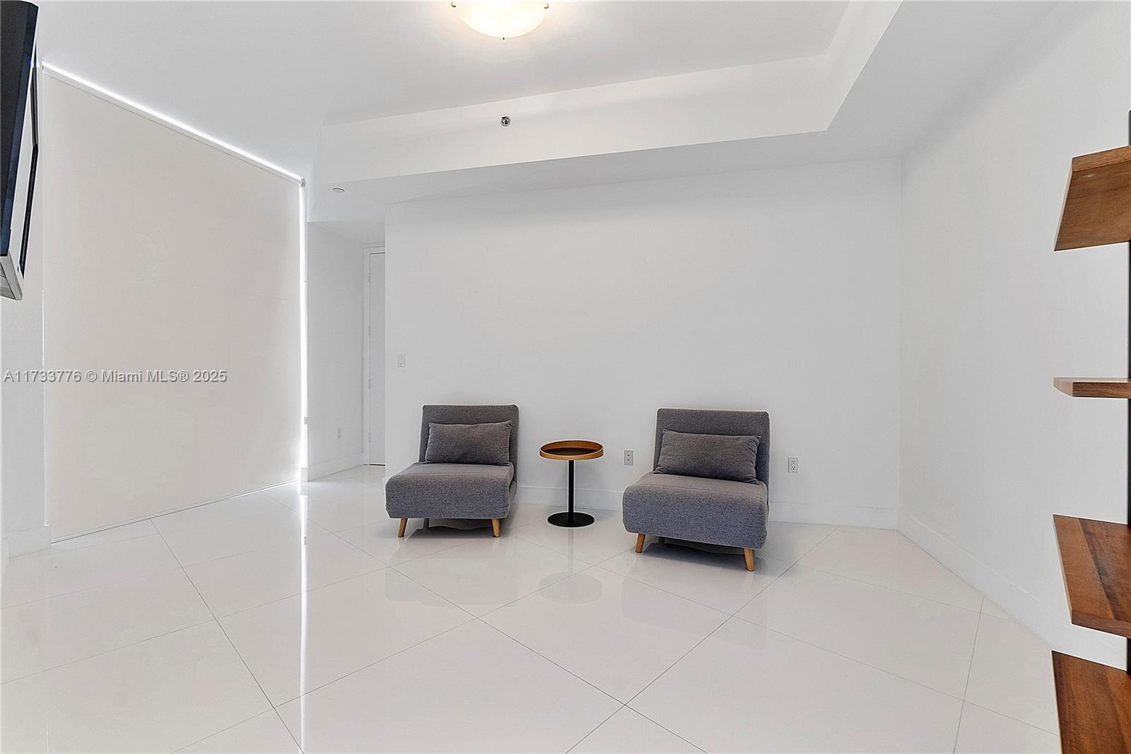15811 Collins Ave #2107, Sunny Isles Beach FL 33160