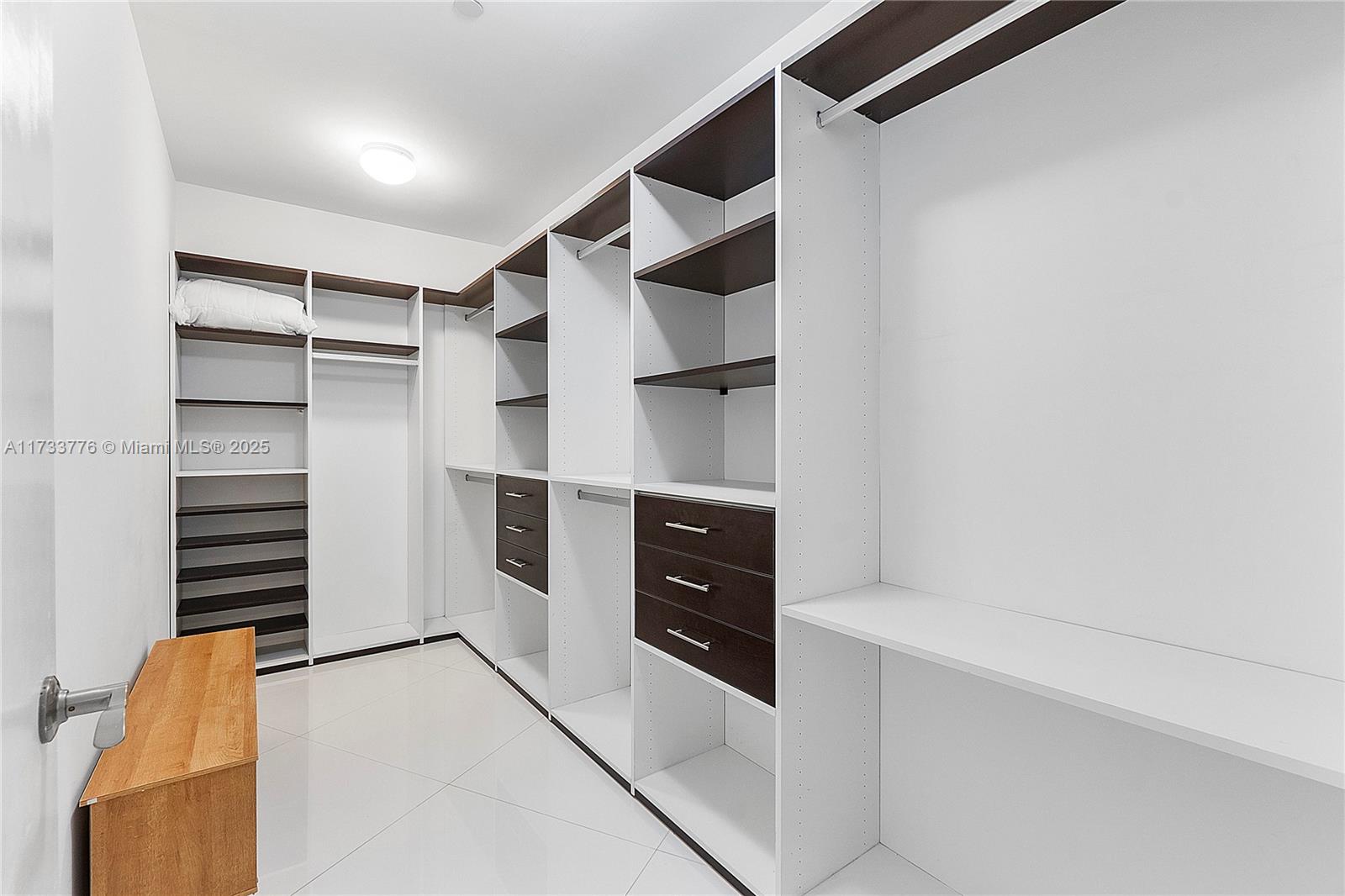 15811 Collins Ave #2107, Sunny Isles Beach FL 33160