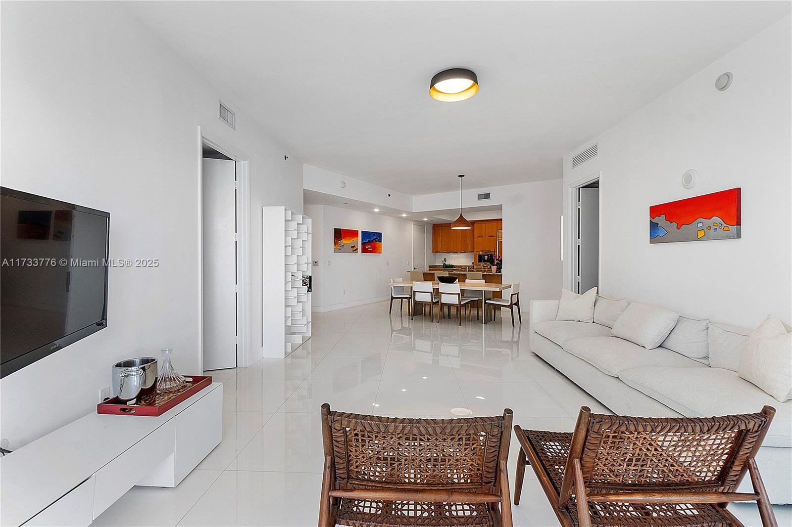 15811 Collins Ave #2107, Sunny Isles Beach FL 33160