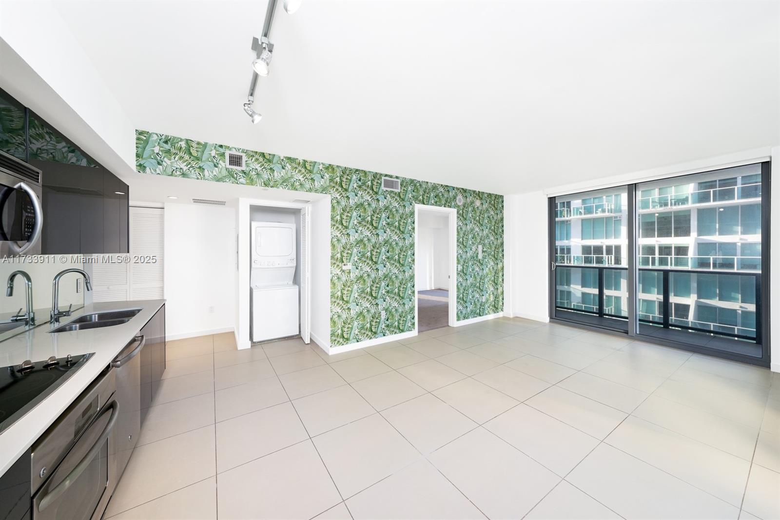 31 SE 6th St #1708, Miami, Florida image 2