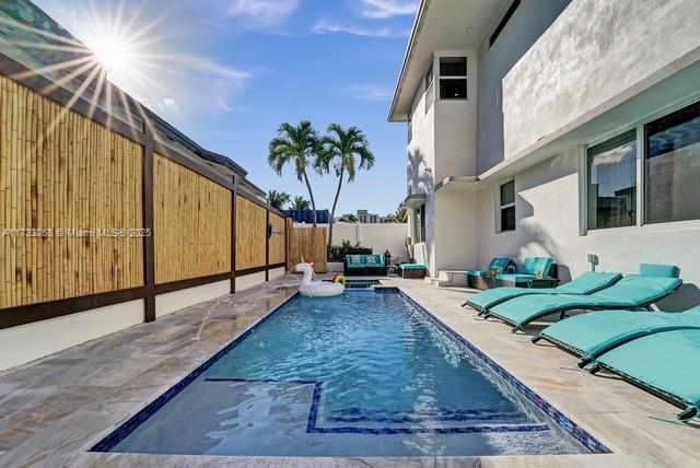 Residential, Hollywood, Florida image 16