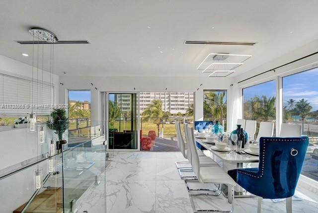 Residential, Hollywood, Florida image 39