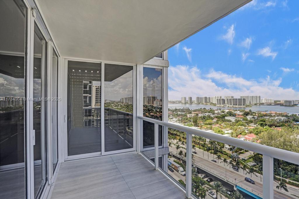 19111 Collins Ave #1705, Sunny Isles Beach, Florida image 23