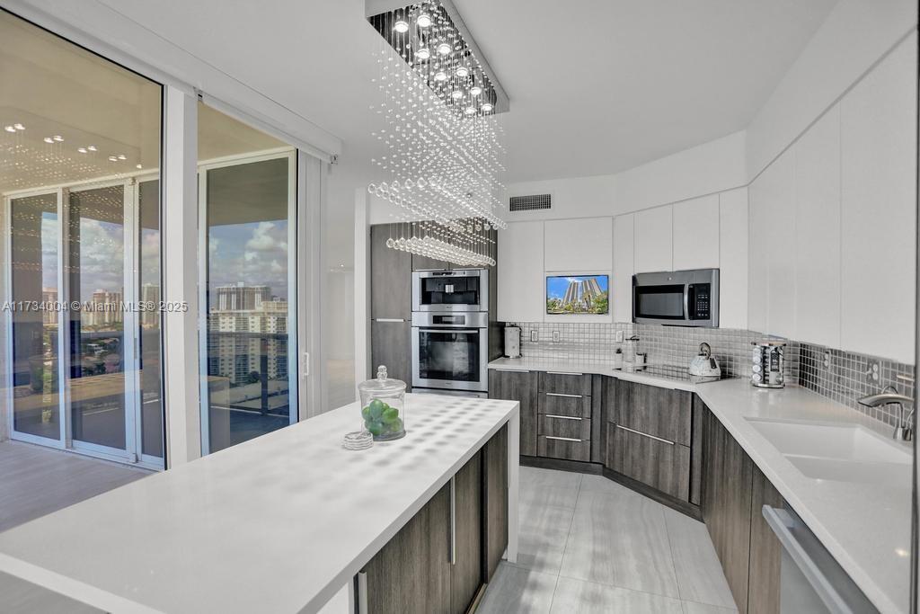 19111 Collins Ave #1705, Sunny Isles Beach, Florida image 27