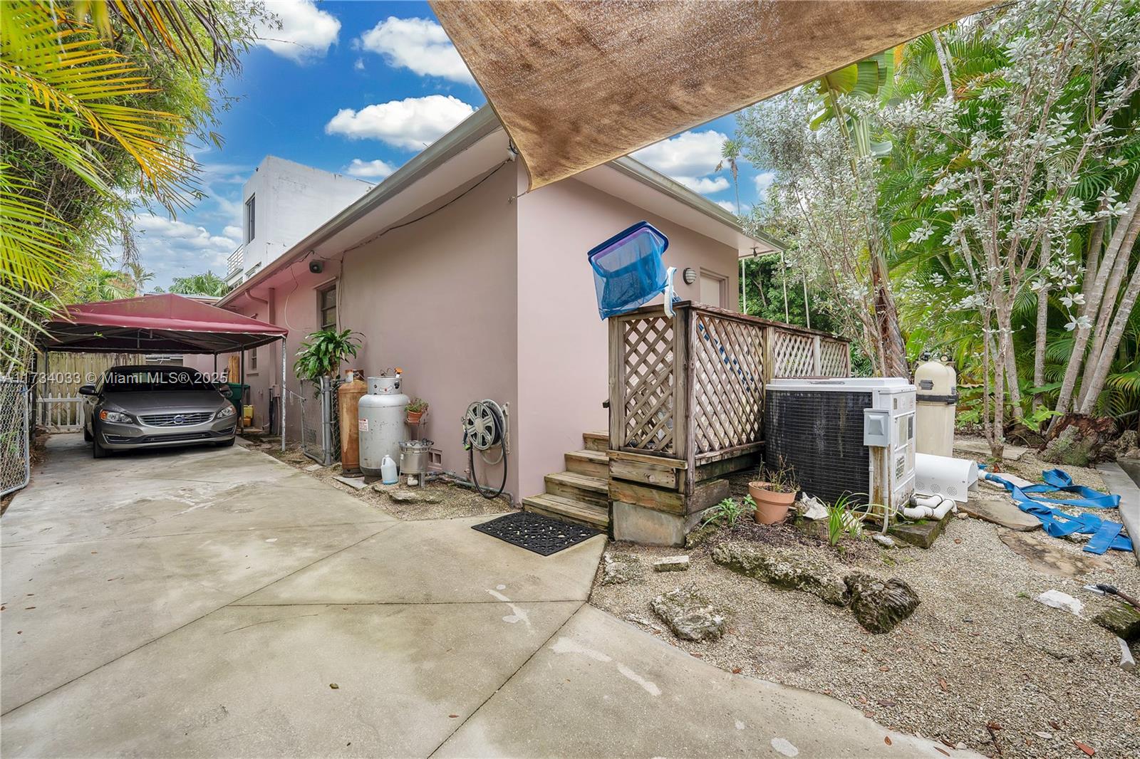 2490 Trapp Ave, Miami, Florida image 27