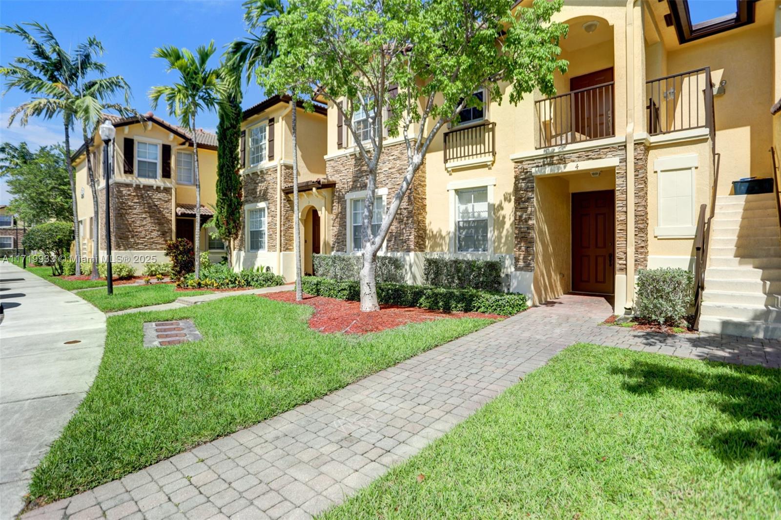 9277 227th St Unit 4-23, Cutler Bay, Florida 33190