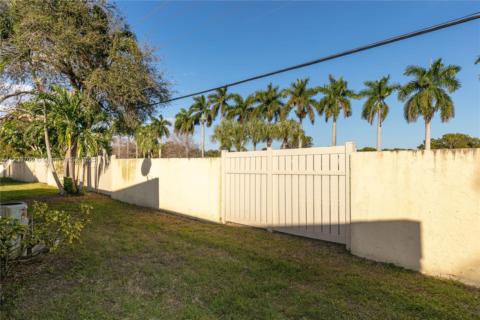 795 Banks Rd, Margate, Florida image 32