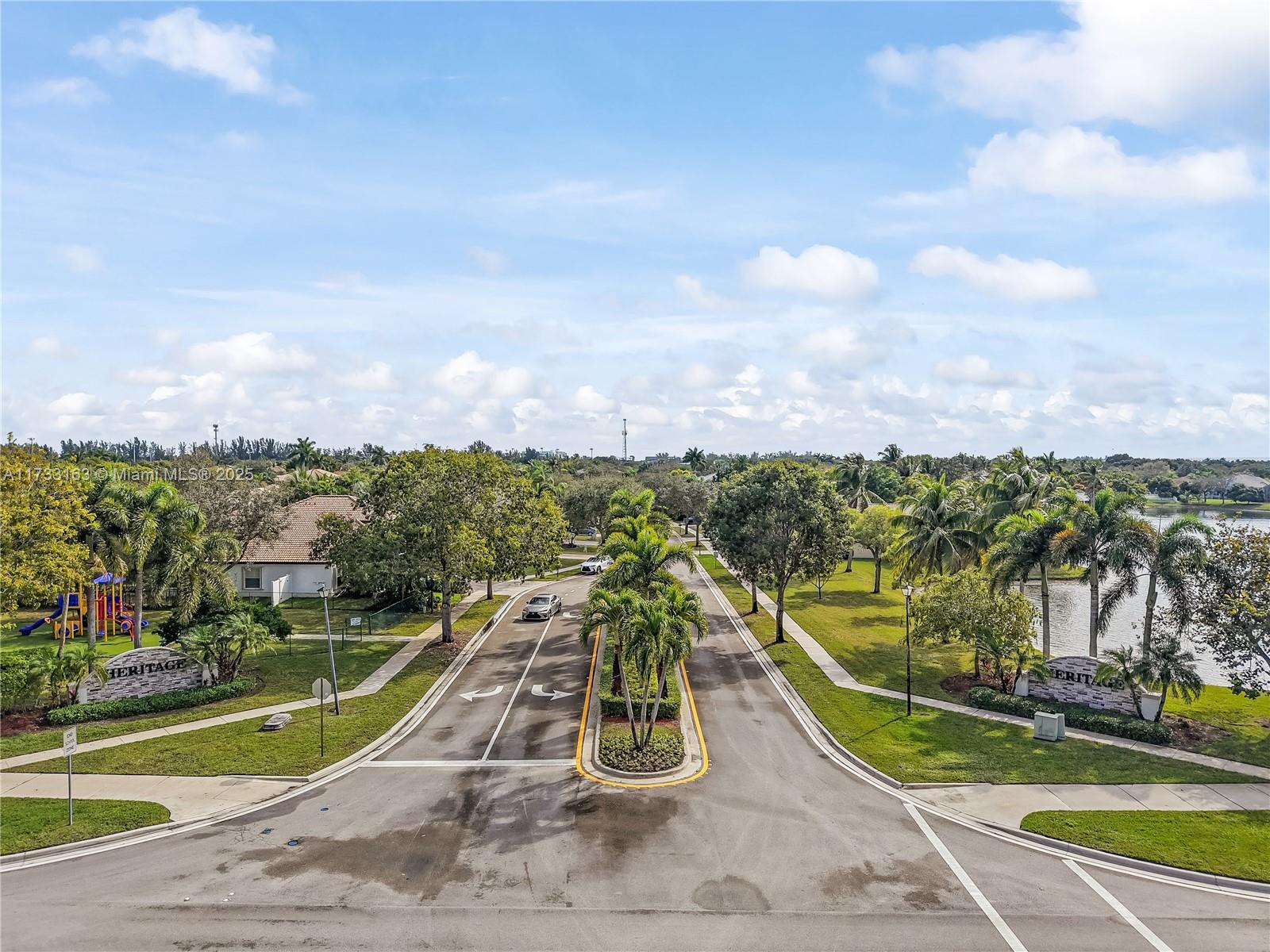 Residential, Pembroke Pines, Florida image 41