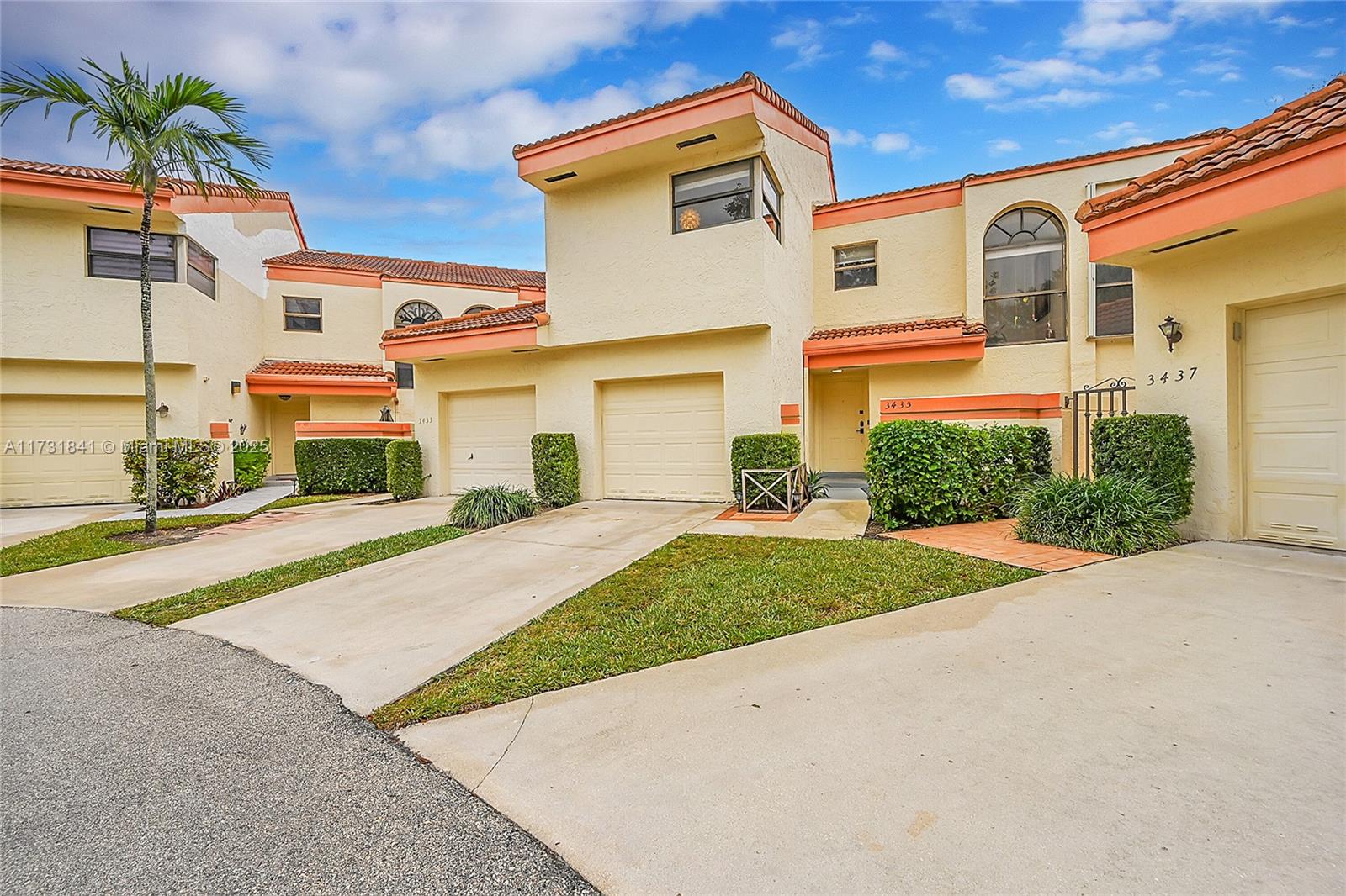 3435 Laurel Oaks Ln #603, Hollywood, Florida image 2