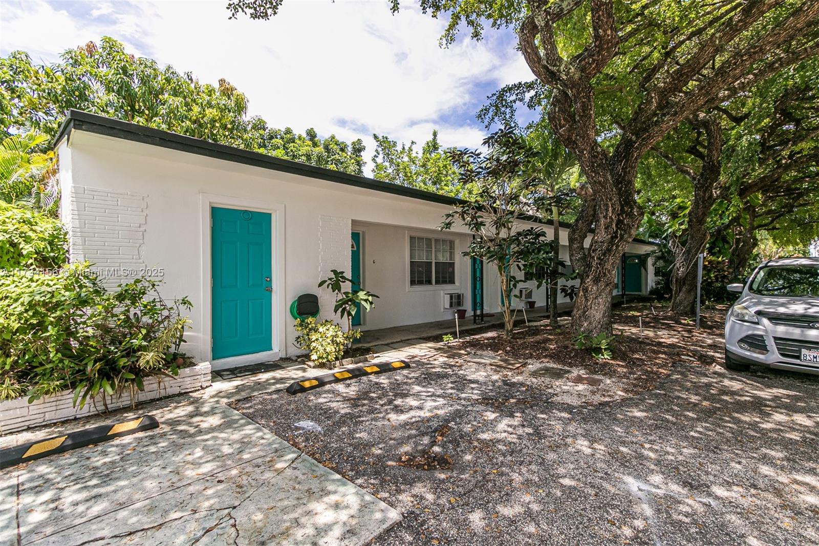 1717 NE 12th St, Fort Lauderdale, Florida image 14