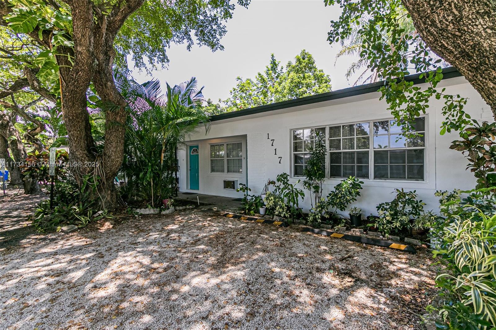 1717 NE 12th St, Fort Lauderdale, Florida image 21