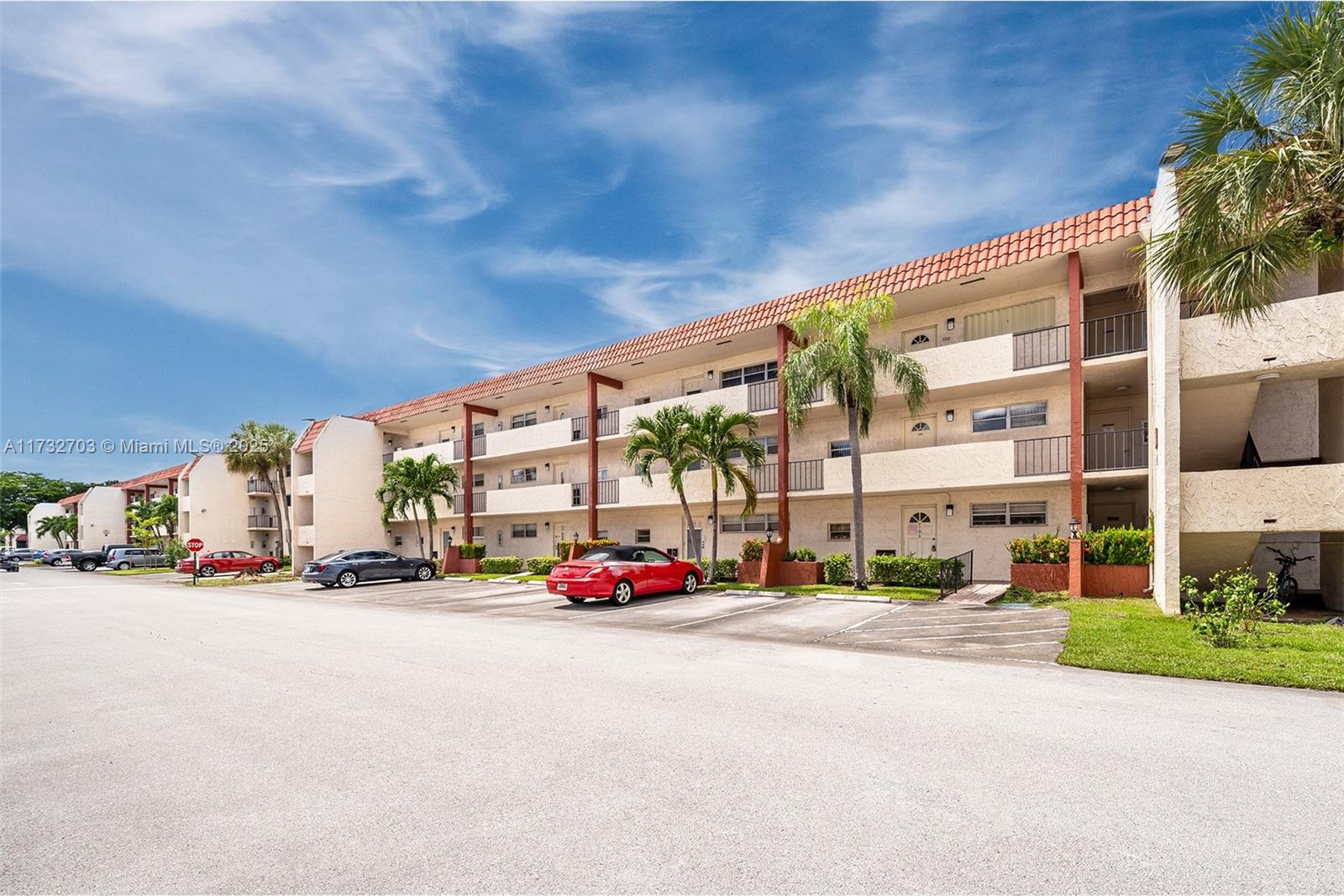 711 S Hollybrook Dr #209, Pembroke Pines, Florida image 25