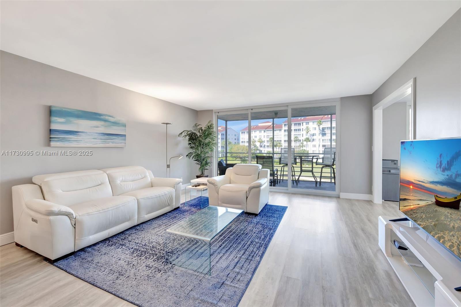 805 Cypress Blvd #301, Pompano Beach, Florida image 10