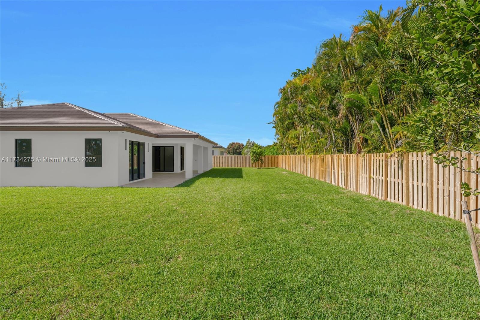 8221 SW 193rd Ter, Cutler Bay, Florida image 10