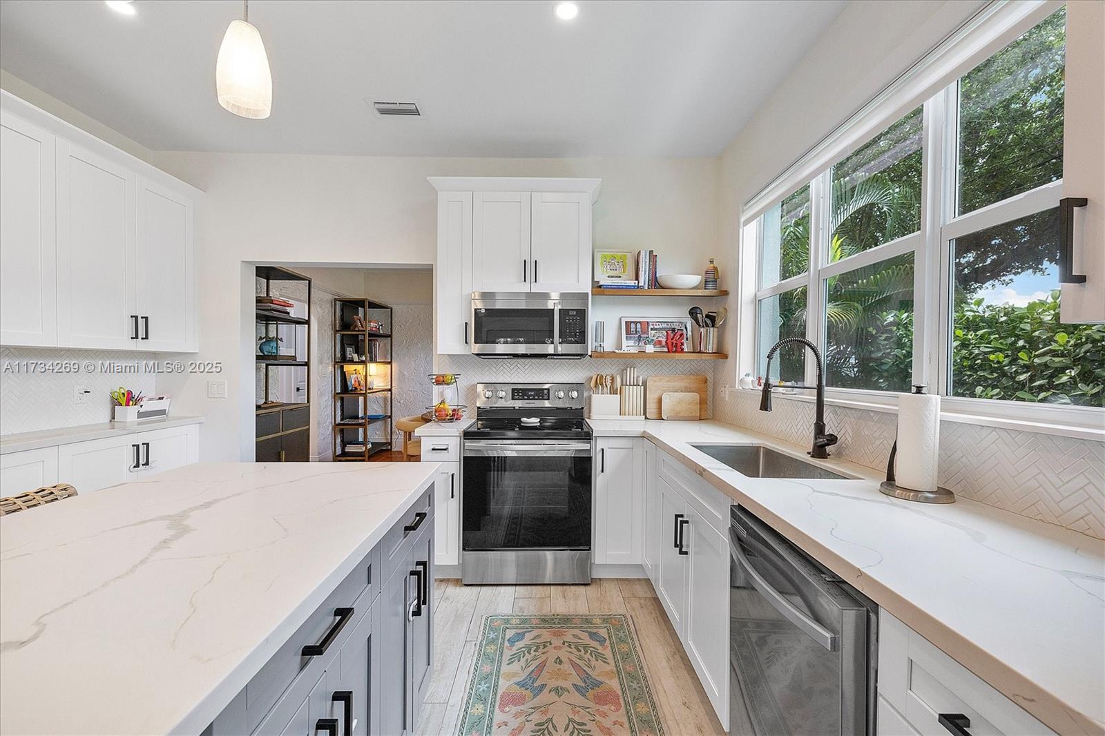 203 NE 90th St, El Portal, Florida image 32