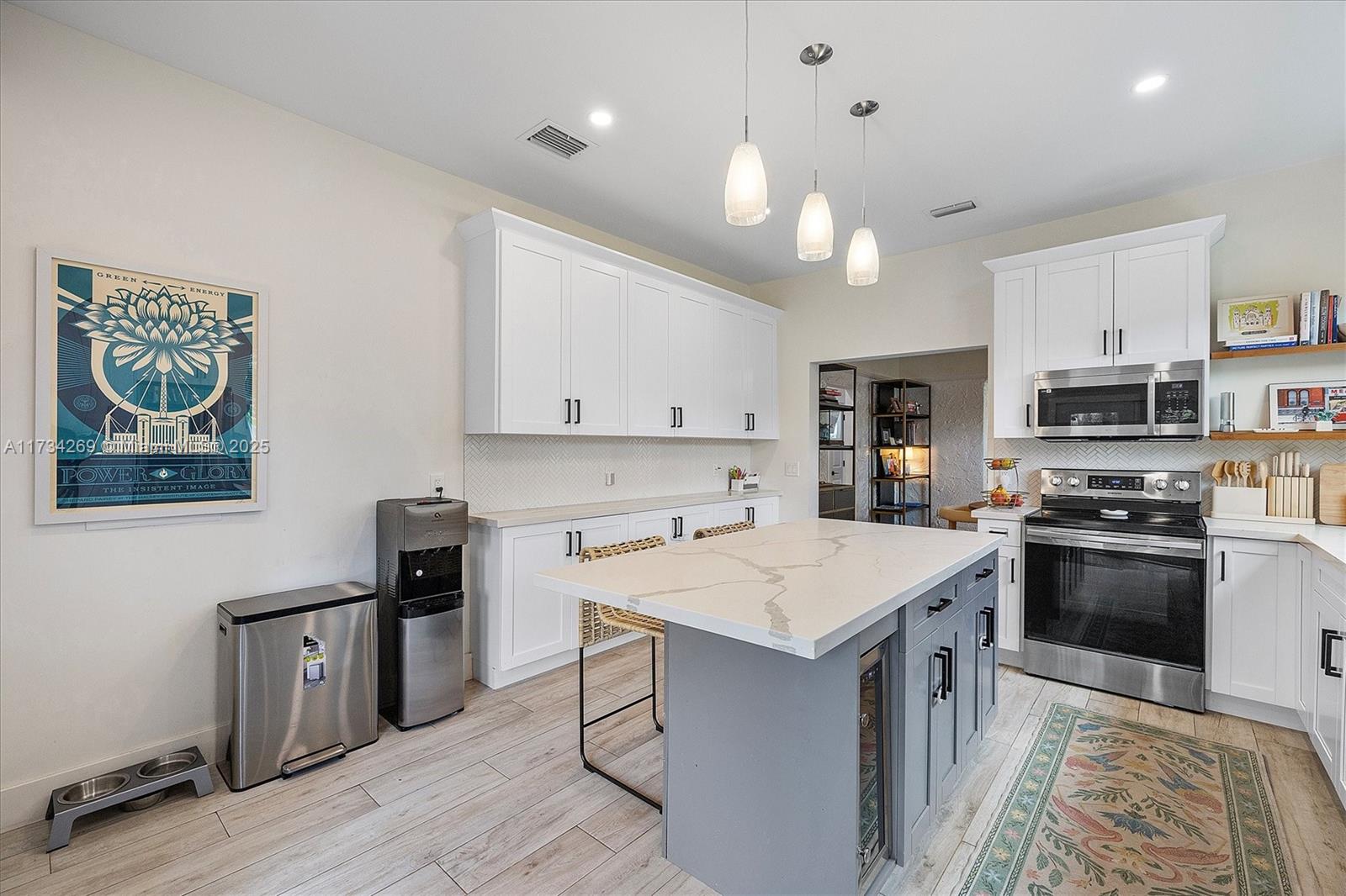203 NE 90th St, El Portal, Florida image 33