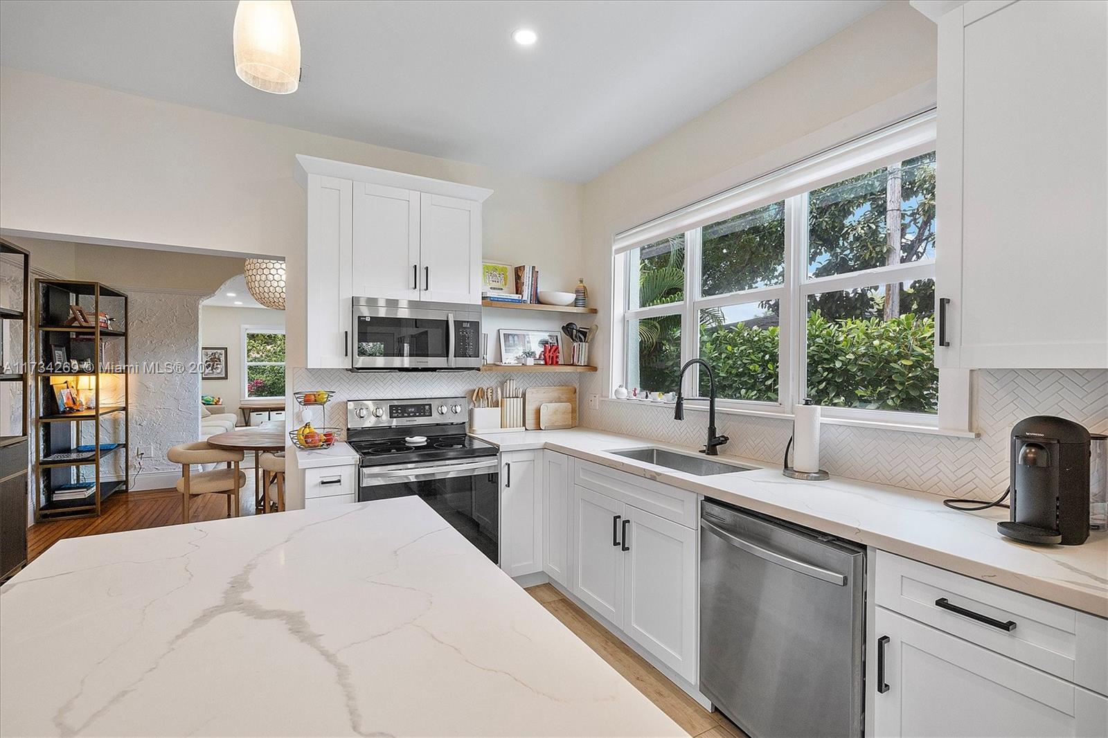 203 NE 90th St, El Portal, Florida image 35