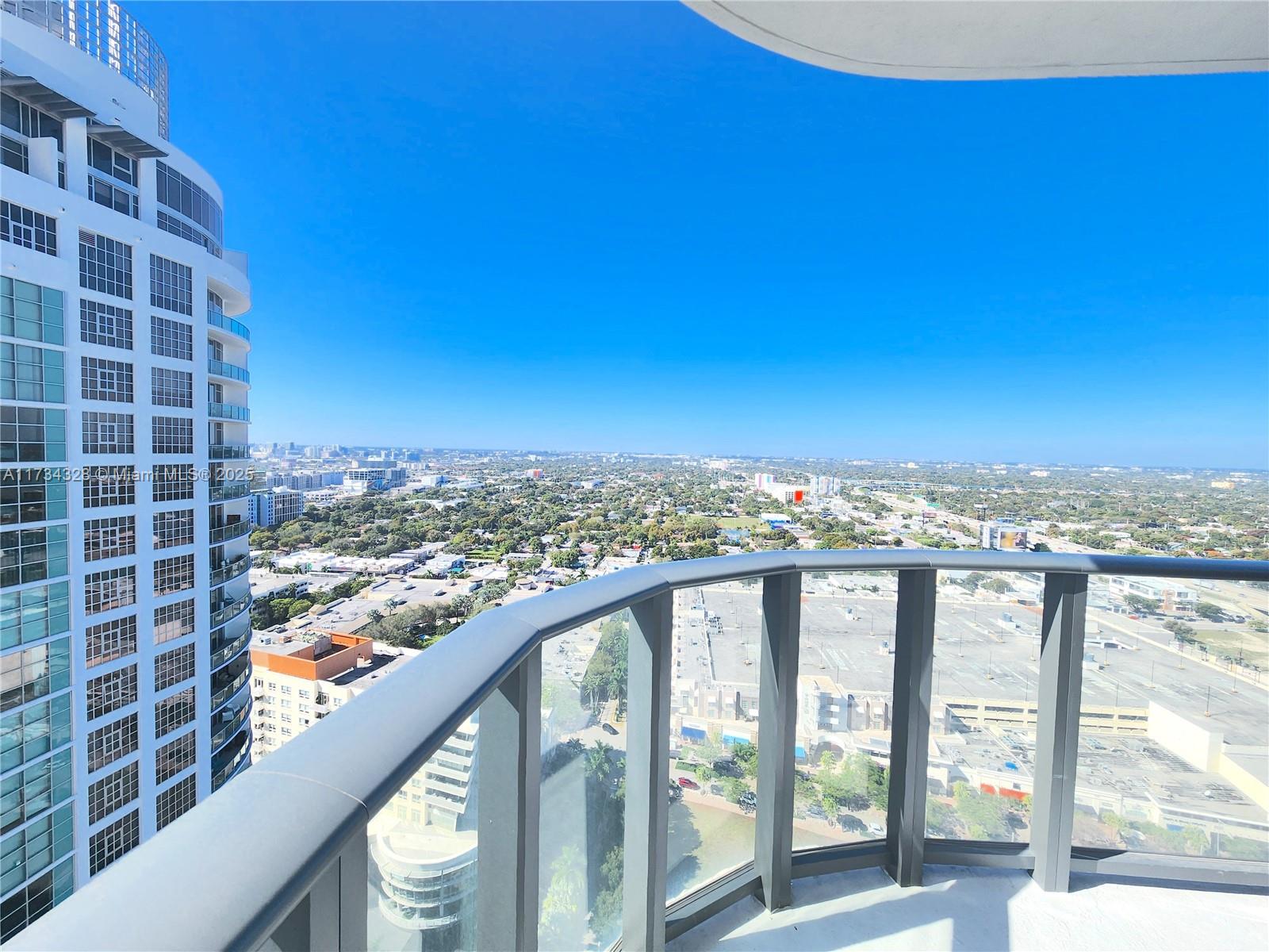 121 NE 34th St #2901, Miami FL 33137