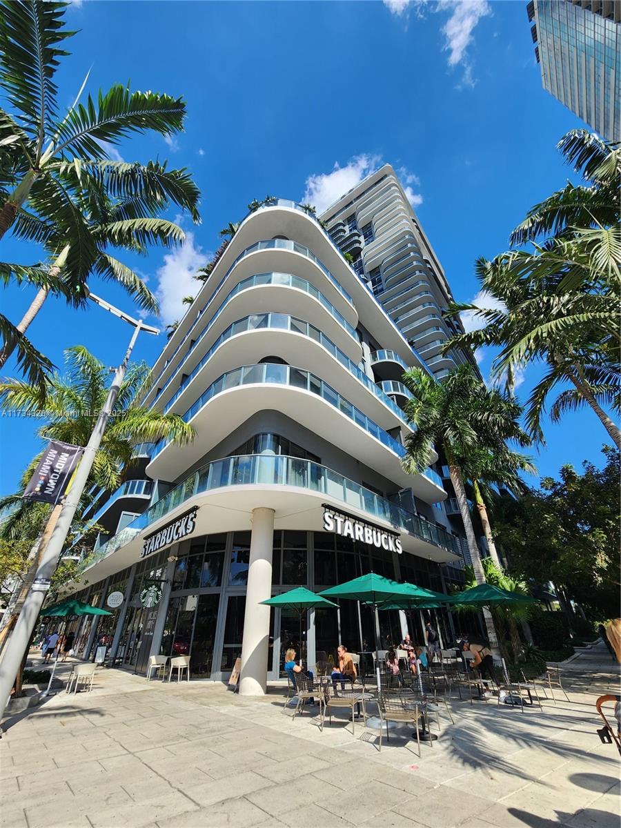 121 NE 34th St #2901, Miami FL 33137