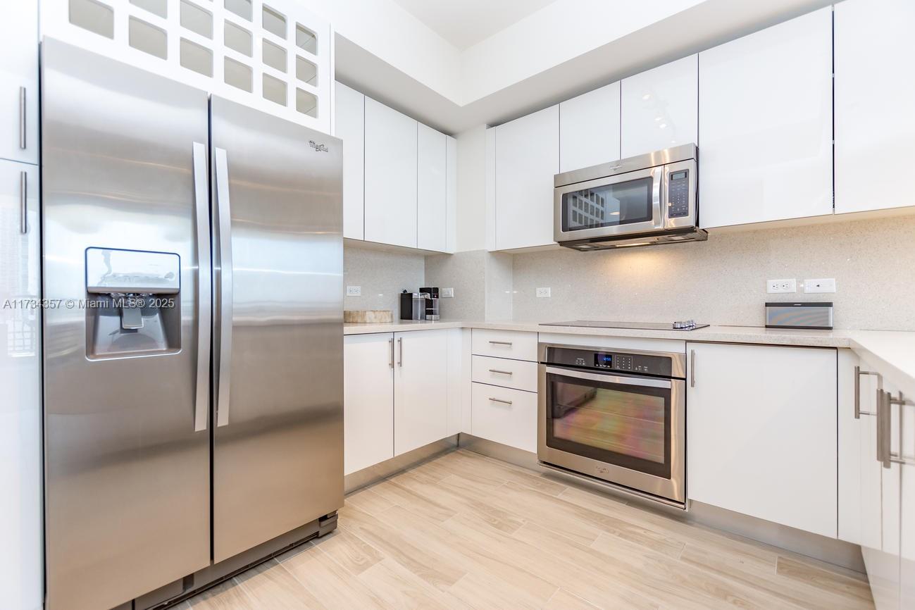 999 SW 1st Ave #2308, Miami FL 33130