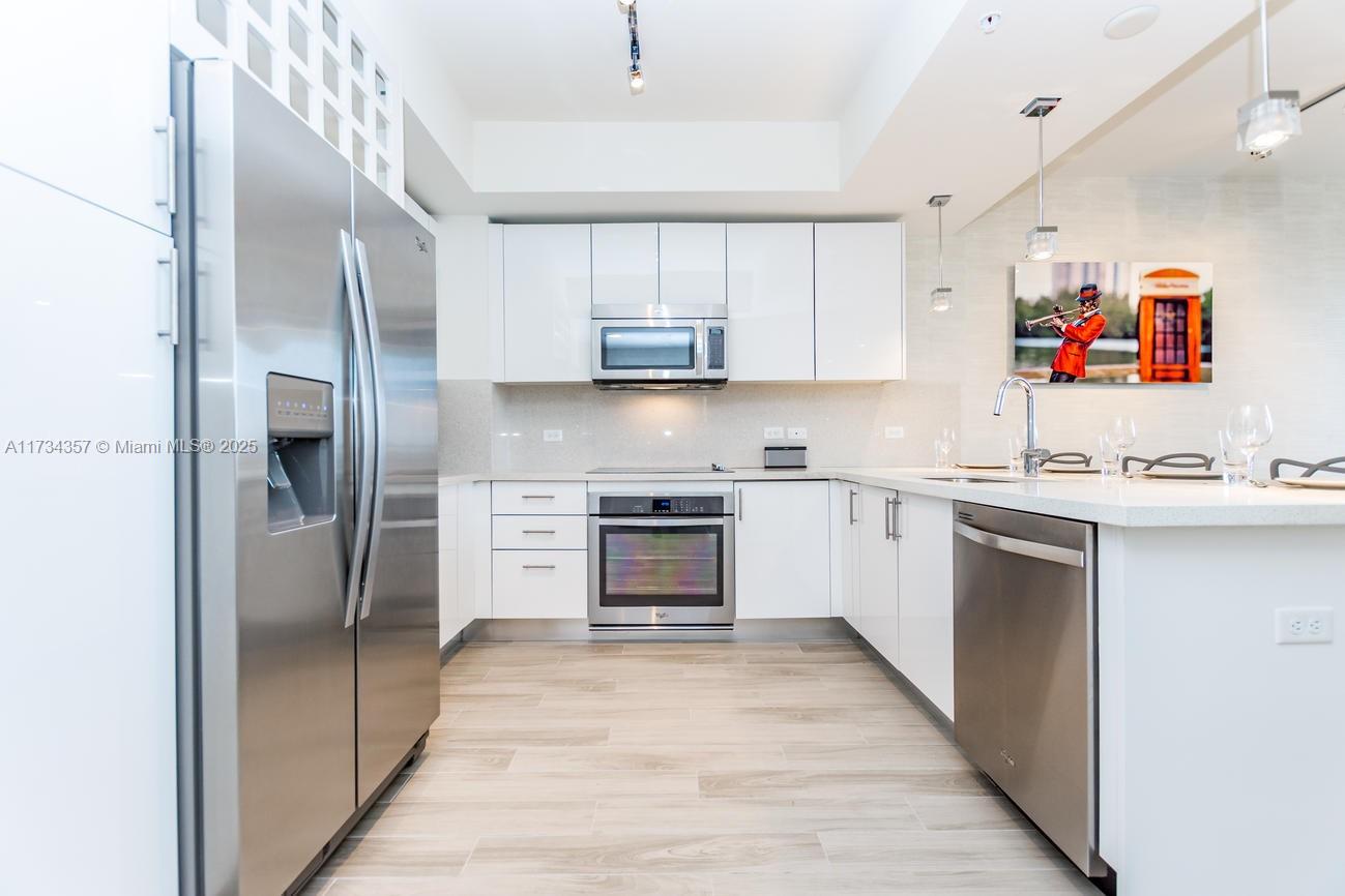 999 SW 1st Ave #2308, Miami FL 33130