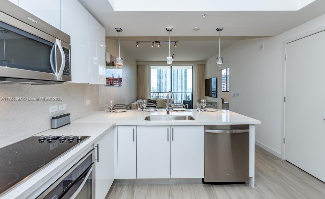 999 SW 1st Ave #2308, Miami FL 33130