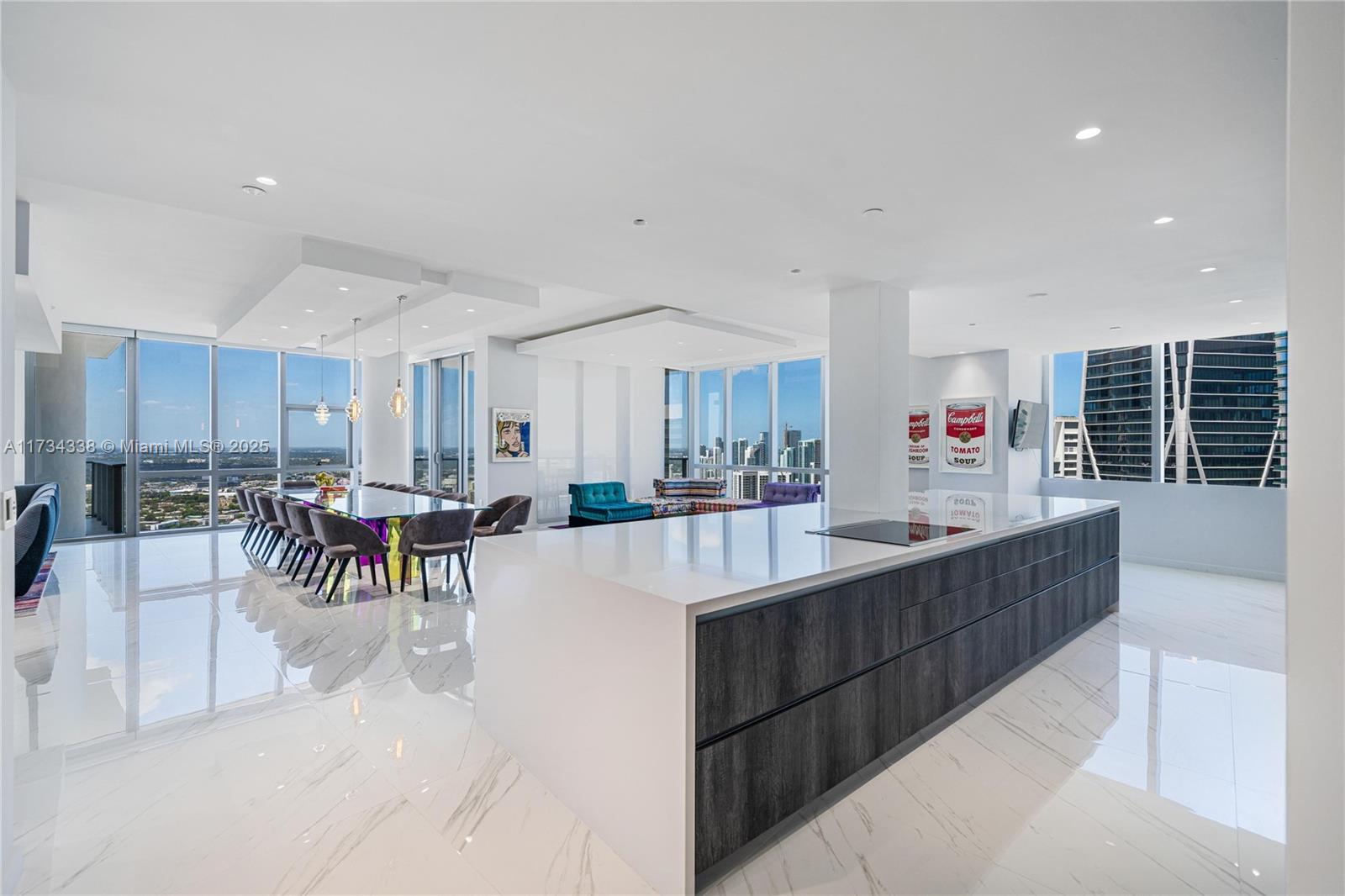 Condo for Sale in Miami, FL