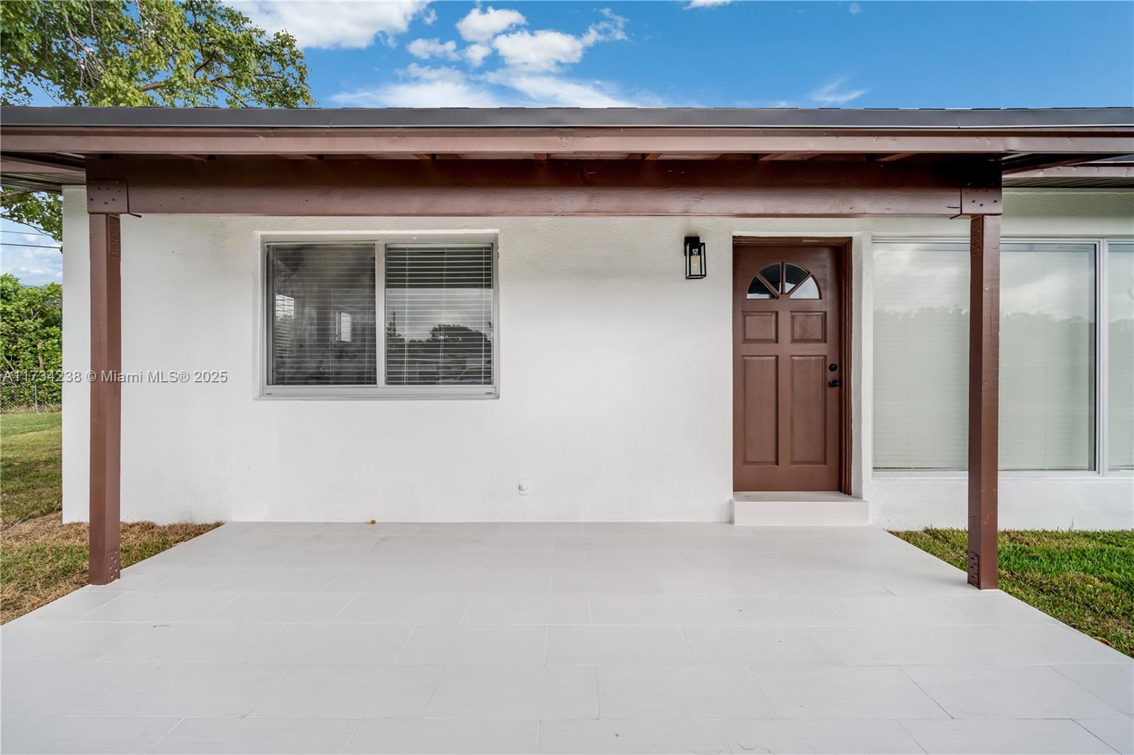 8831 SW 43rd St, Miami, Florida image 3