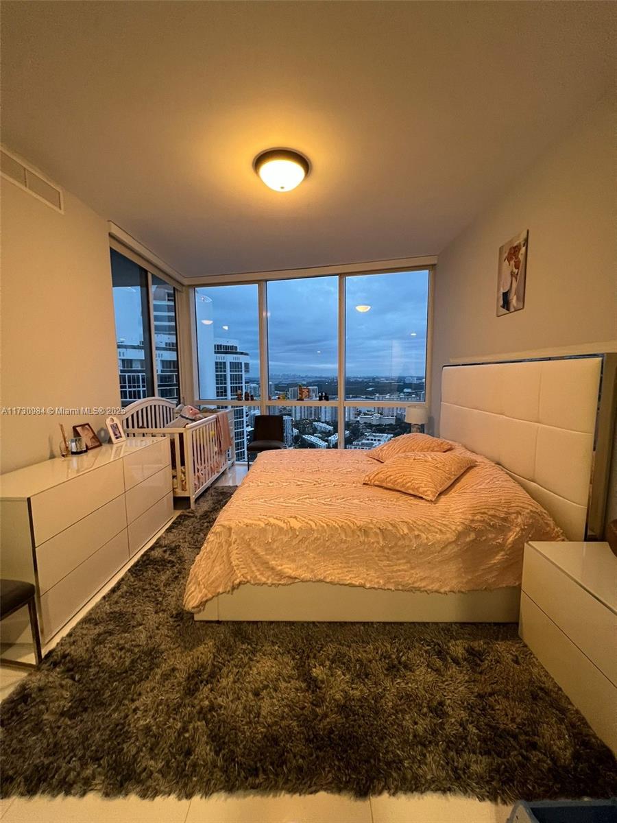 18201 Collins Ave #5505, Sunny Isles Beach FL 33160