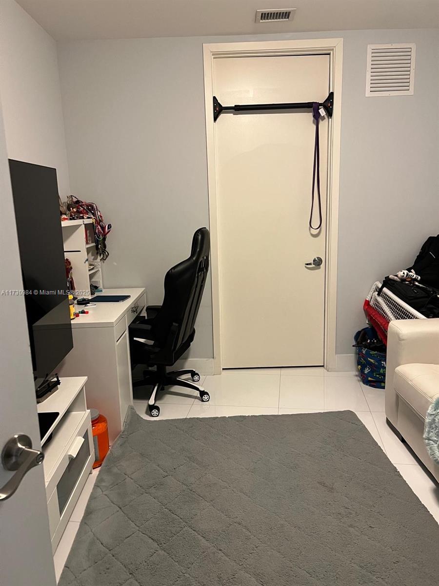 18201 Collins Ave #5505, Sunny Isles Beach FL 33160