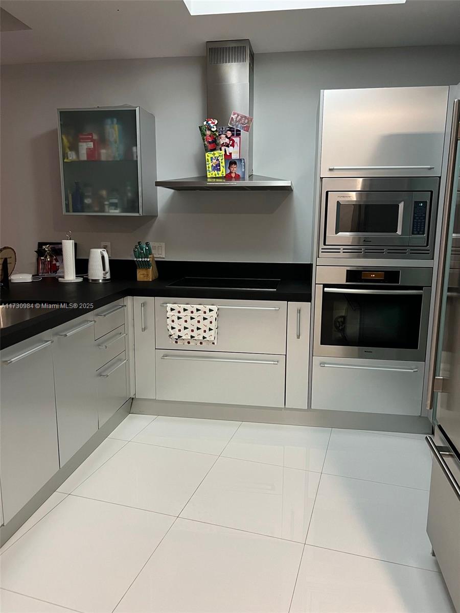 18201 Collins Ave #5505, Sunny Isles Beach FL 33160