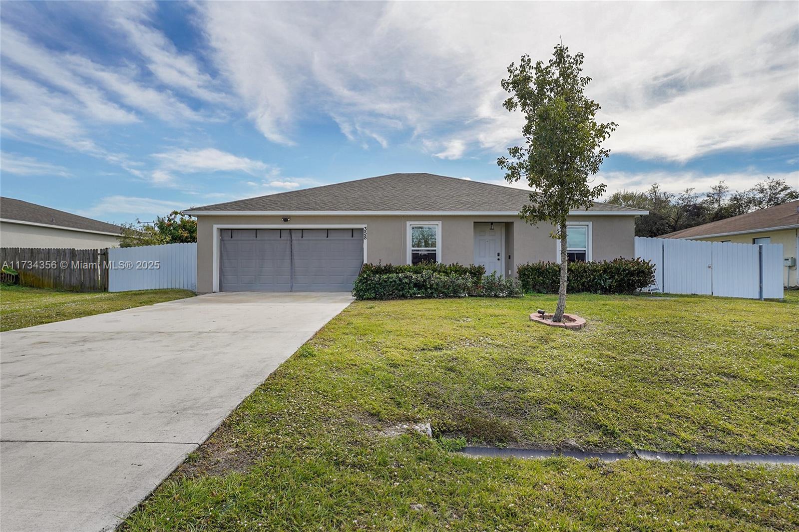 358 SE Fairchild Ave, Port Saint Lucie, Florida image 2