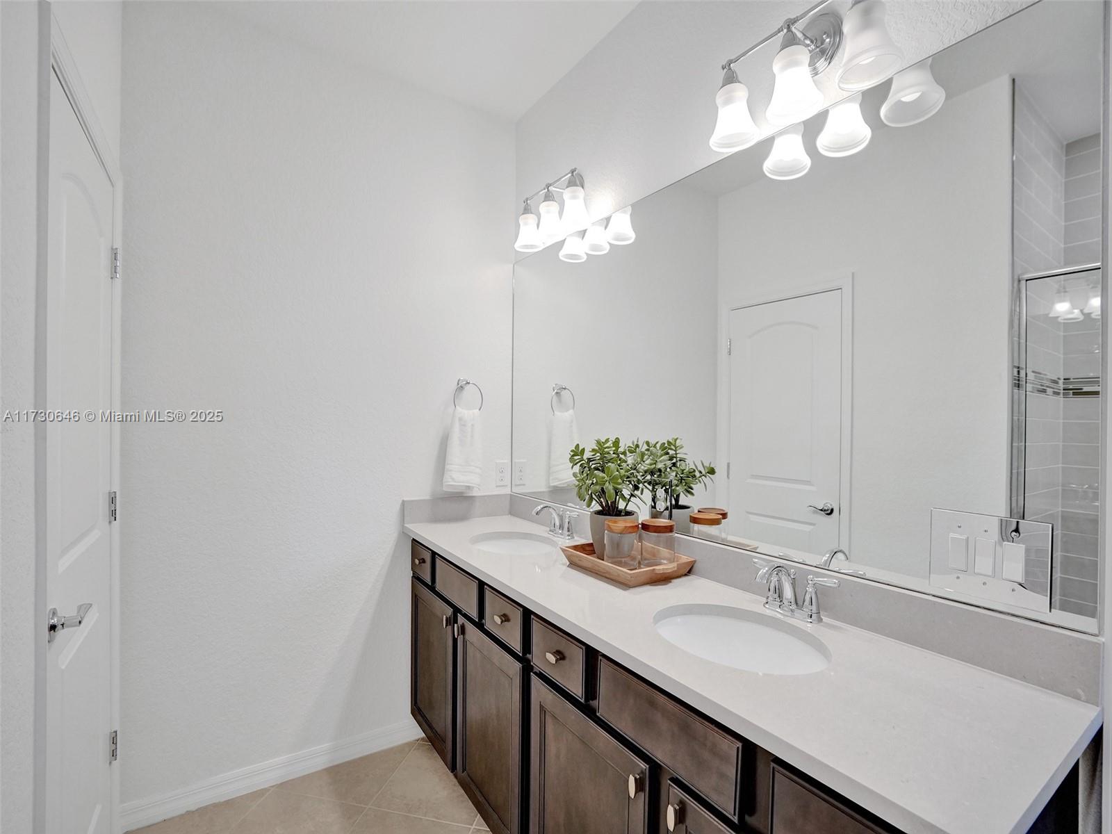 2343 Rollingwood Ct, Oakland Park, Florida image 17