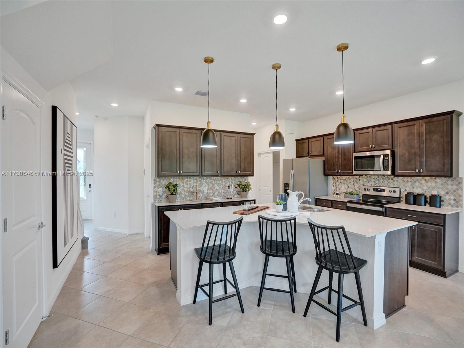 2343 Rollingwood Ct, Oakland Park, Florida image 6