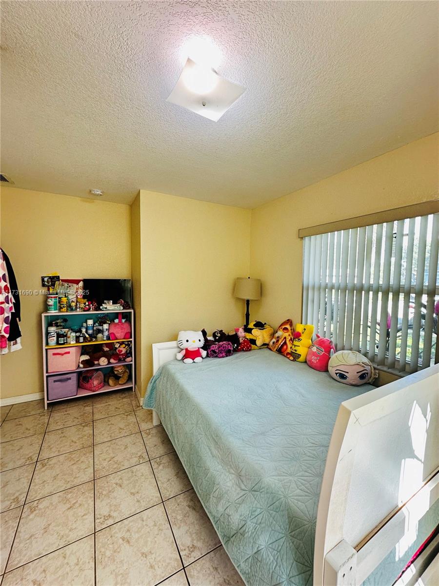 6440 SW 16th St, North Lauderdale, Florida image 37